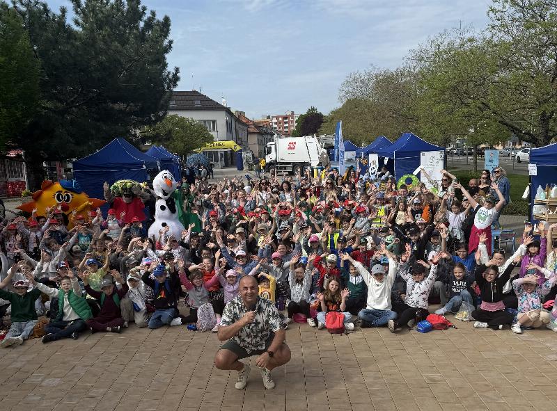 Den Zeme
23.april 2025
Senec