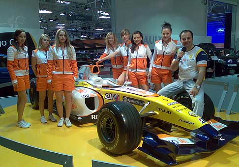 Pracovať pre F1 ING Renault team na Autosalone bolo dosť náročné, ale akcia to bola užasná 19.-20.04.2008.